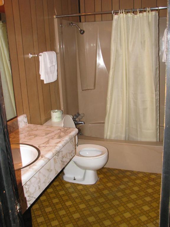 Motel Cooks 3*