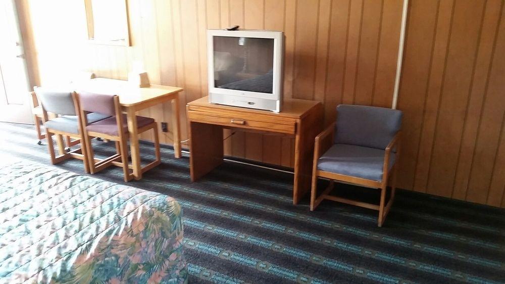 Cooks Motel