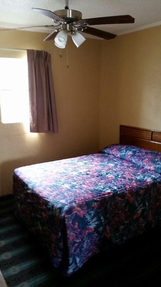 Cooks Motel 3*