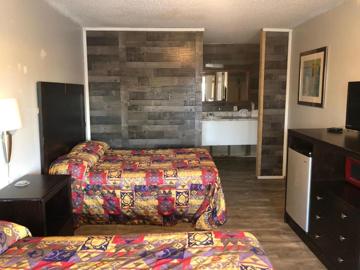 Cooks Motel